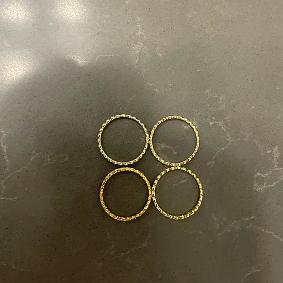 Gorjana Mini Stackable Ring Set - Gold - Size 7 - Picture 6 of 7